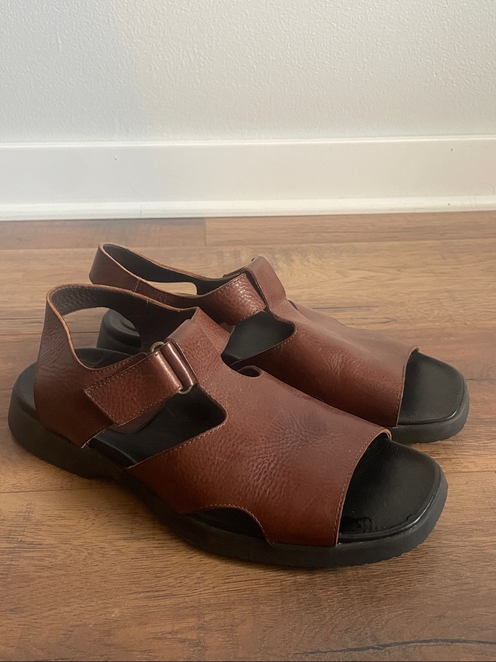 Tommy Bahama Men's Capistrano Leather Sandals Size 11